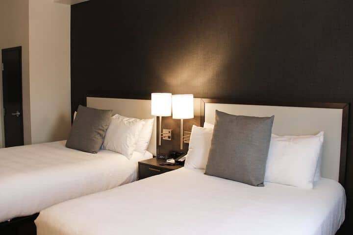 Room 7 of 75