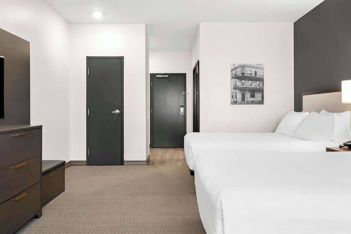 Room 48 of 75