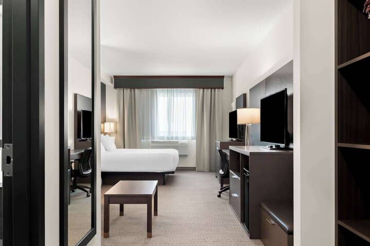 Room 36 of 75