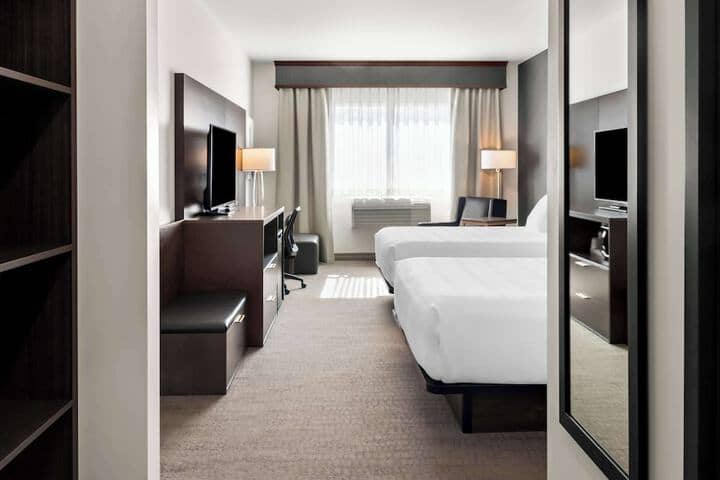 Room 40 of 75